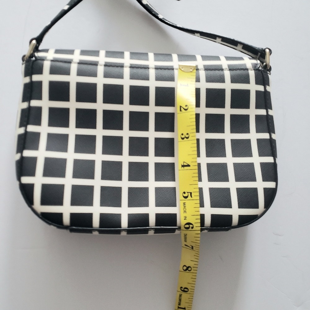 Kate Spade NWOT Saffiano Leather Crossbody Flap Bag NEVER USED. - Picture 9 of 13